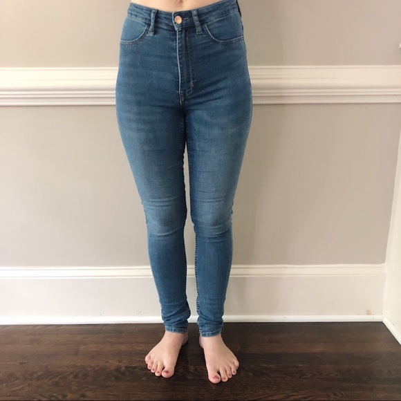 H&M High Rise Jean - Picture 3 of 4